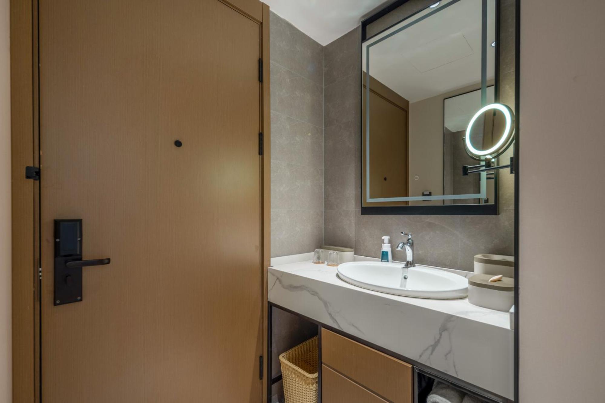 Atour Hotel Shanghai Hongqiao Xinzhuang Business District Экстерьер фото